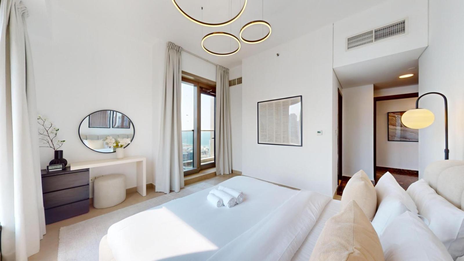 Sparkle Tower - Chic Three Bed With Marina View *