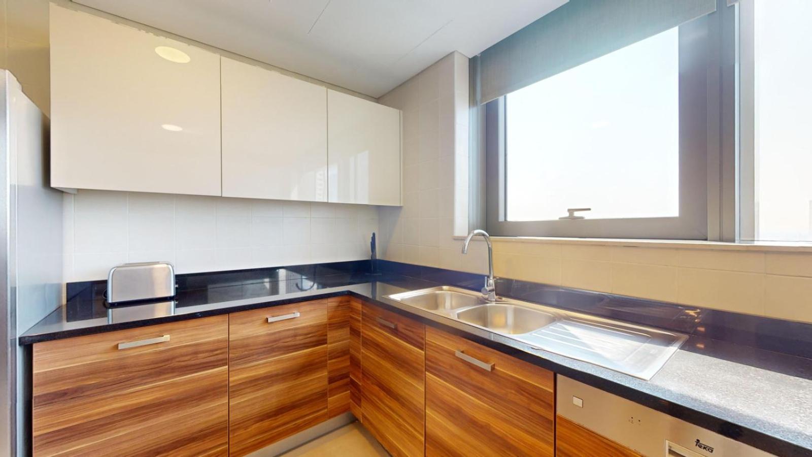Sparkle Tower - Chic Three Bed With Marina View Apartment Dubai